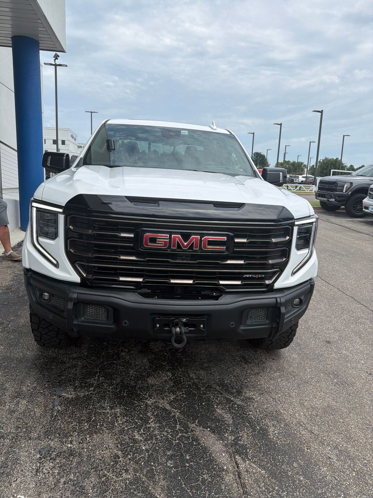 gmc sierra 1500 2024 3GTUUFE86RG124564 image gmc sierra 1500 2024 3GTUUFE86RG124564 image